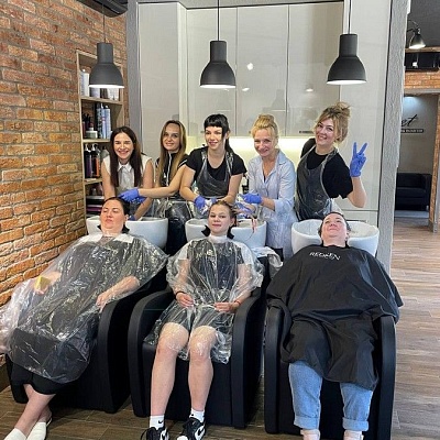 КОЛОРИСТИКА. СОВРЕМЕННЫЕ МЕТОДЫ ОКРАШИВАНИЯ «ВЗГЛЯД ПОД ДРУГИМ УГЛОМ» 8